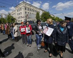 People blocked the avenue Povitroflotsky