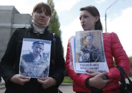People blocked the avenue Povitroflotsky
