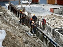 Construction of a retaining wall at the prospect Lobanovskiy