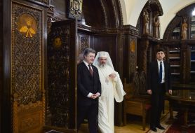 Petr Poroshenko and Patriarch Daniel