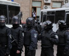 Clashes in the courtyard of the city council