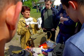 Training and field training for graduate students in grades