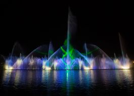 Light and music fountain