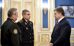 Petro Poroshenko, Igor Voronchenko  and Victor Muzhenko