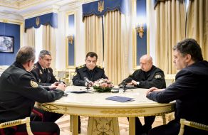 Oleksandr Turchynov, Stepan Poltorak, Petro Poroshenko, Igor Voronchenko  and Victor Muzhenko