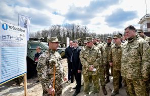 Петро Порошенко відвідав військову частину