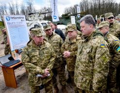 Петро Порошенко відвідав військову частину