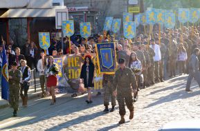 Парад вишиванок на честь дивізії СС "Галичина" у Львові