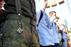 Парад вишиванок на честь дивізії СС "Галичина" у Львові