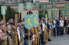 Парад вишиванок на честь дивізії СС "Галичина" у Львові