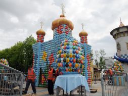 Макет церкви, оздоблений писанками