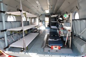 Медико-реанімаційне обладнання в літаку АН-26