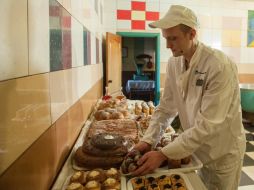 Easter set of prisoners