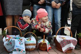 Освячення великодніх кошиків