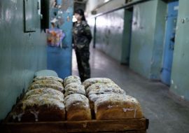 Easter cakes in jail