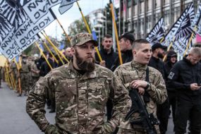 Праздничный марш