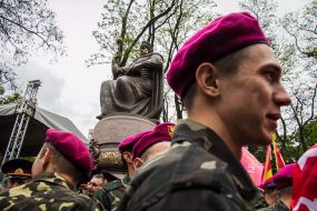 Участники церемонии открытия памятника Ивану Мазепе