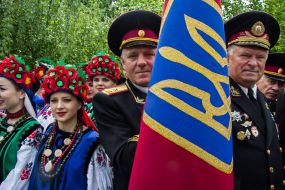 Участники церемонии открытия памятника Ивану Мазепе