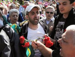 Clashes near the Memorial of Glory