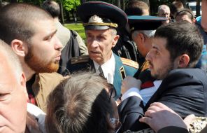 Clashes near the Memorial of Glory