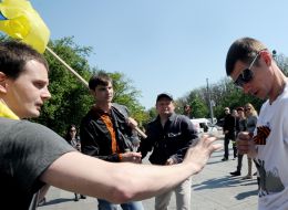 Clashes near the Memorial of Glory