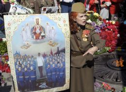 Laying of flowers to Tomb of the Unknown Soldier