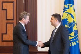 Vladimir Groisman and Paul Thomsen