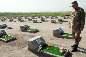 In Zaporozhye paid tribute to fallen soldiers