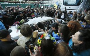 People met Jamalа at the airport