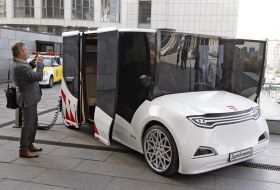 Presentation of the first prototype of electric car