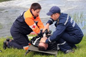 Демонстрація навичок з порятунку потопаючого