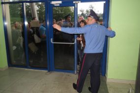 Spectators waiting for the concert