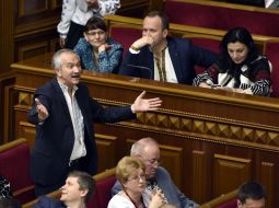 Viktor Pynzenyk, Ostap Semerak and Ivanna Klympush-Tsintsadze