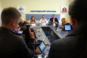 Наталія Майстренко, Роман Богуславський та Євген Рахімов