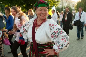Празднование Дня вышиванки в Запорожье