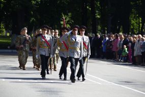 Military servicemen