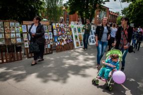 Выставка-продажа работ мастеров народного творчества