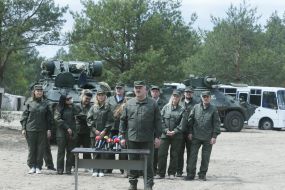 Artists at the training center of the National Guard