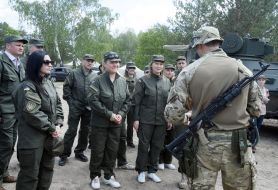 Artists at the training center of the National Guard