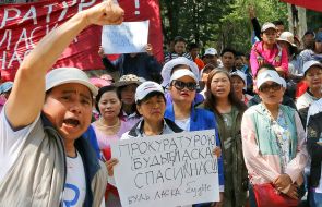 The representatives of the Vietnamese community during a protest