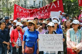 The representatives of the Vietnamese community during a protest