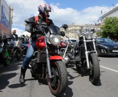 Motorcyclists are picketing the Kharkov City Council