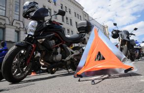Motorcyclists are picketing the Kharkov City Council