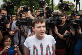 Nadiya Savchenko in the airport