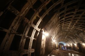 Недостроенная станция метро "Львовская брама" в Киеве