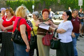 Participants of the picket against increase of tariffs
