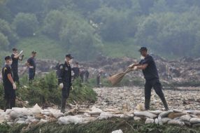 Work to strengthen the dam on the territory of the landfill in the Lviv region