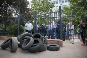 Активисты блокируют здание Апелляционного суда Одесской области