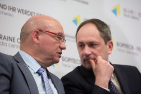 Vadim Chernish, Mateo Pablo