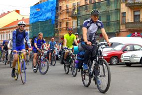 Participants of the bike ride "Embroidery Way"